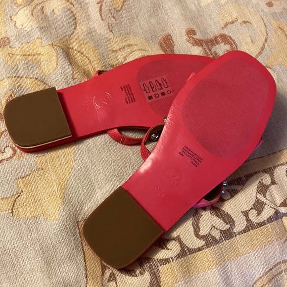 MK Jesse rhinestone studded flat sandal in fuschia. Size 6 1-2. New without tags - Picture 5 of 8